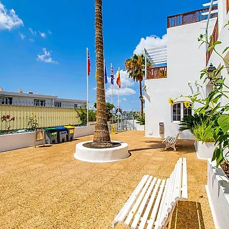 Vista Mar - Select Adults